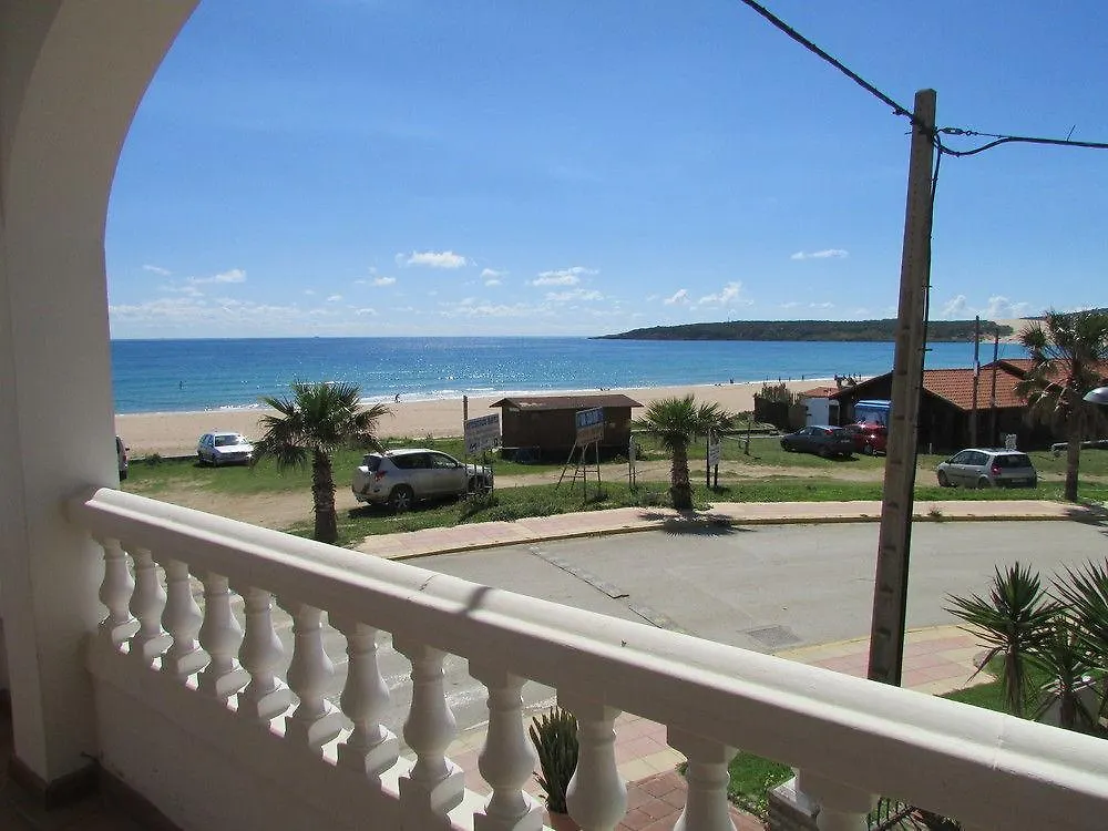 Apartamentos Miramar Bolonia Spain