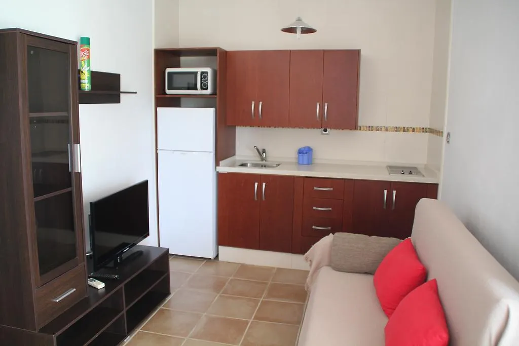 Apartamentos Miramar Bolonia Apartment